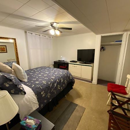 Martine & Michel Apartment Бушервил Екстериор снимка