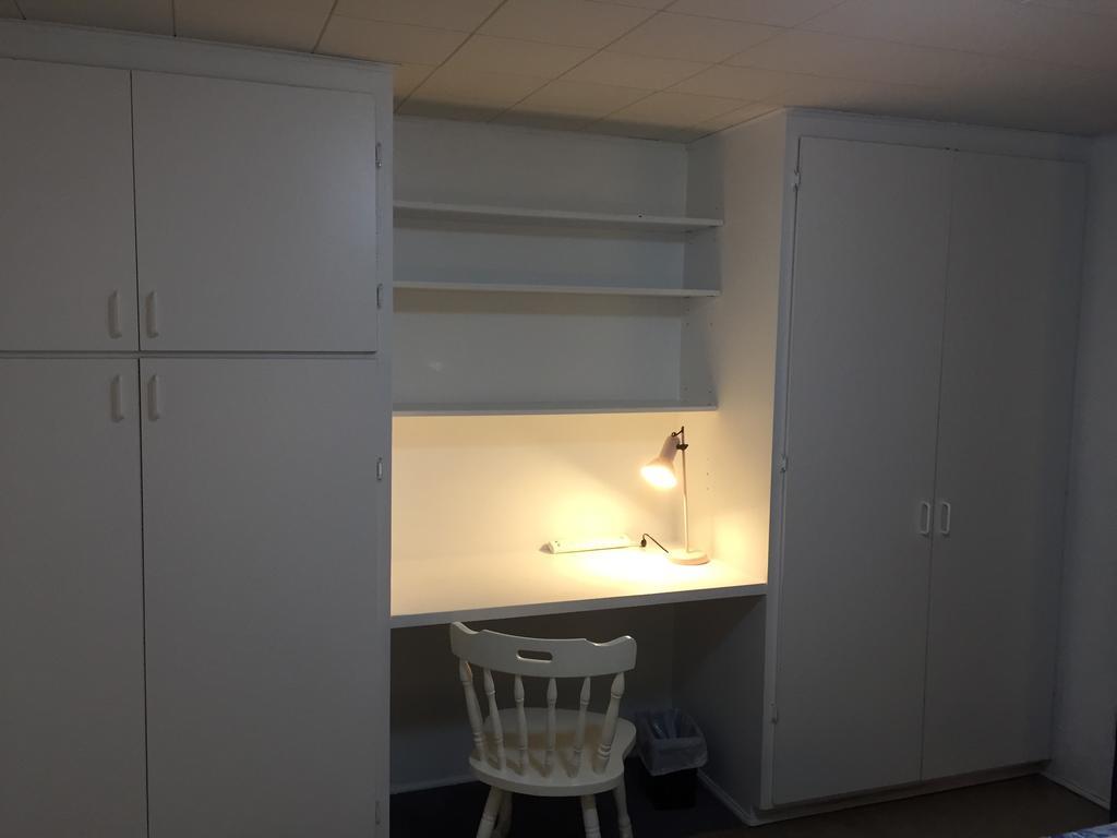 Martine & Michel Apartment Бушервил Екстериор снимка