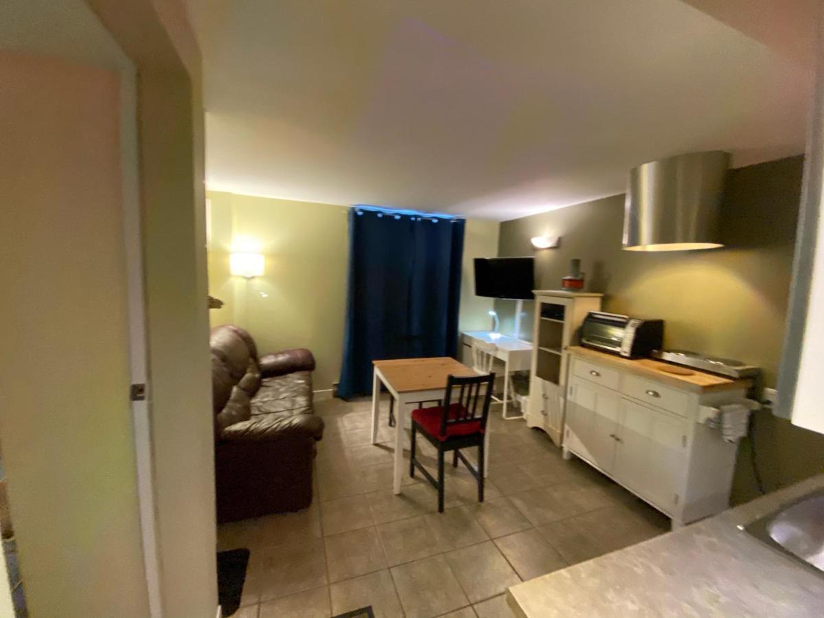 Martine & Michel Apartment Бушервил Екстериор снимка